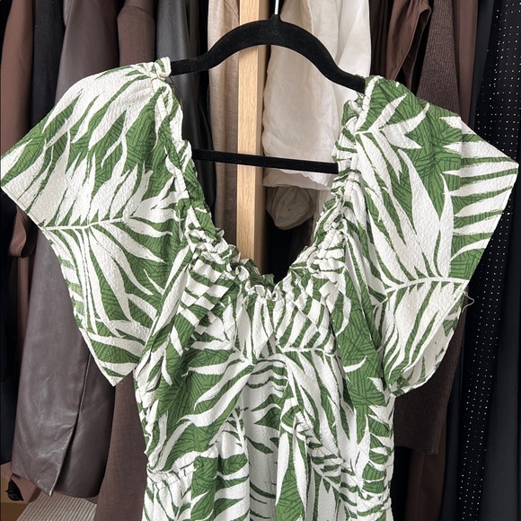 Sofia Jeans Women's V Neck Dress with Flutter Sleeves Size L - Picture 5 of 7